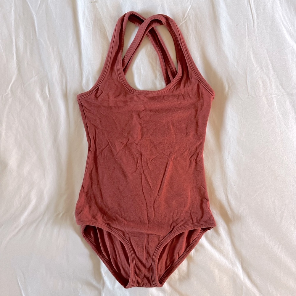 ARQ Cleo Leo Rose Quartz Small